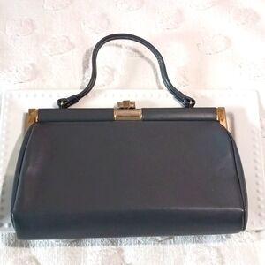 Classic Authentic Vintage 👑 Clip Closure Handbag